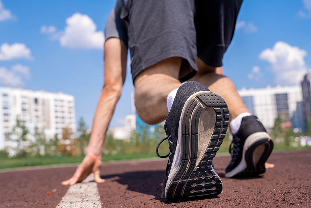 O primeiro passo para vencer uma corrida é sair da linha de partida.