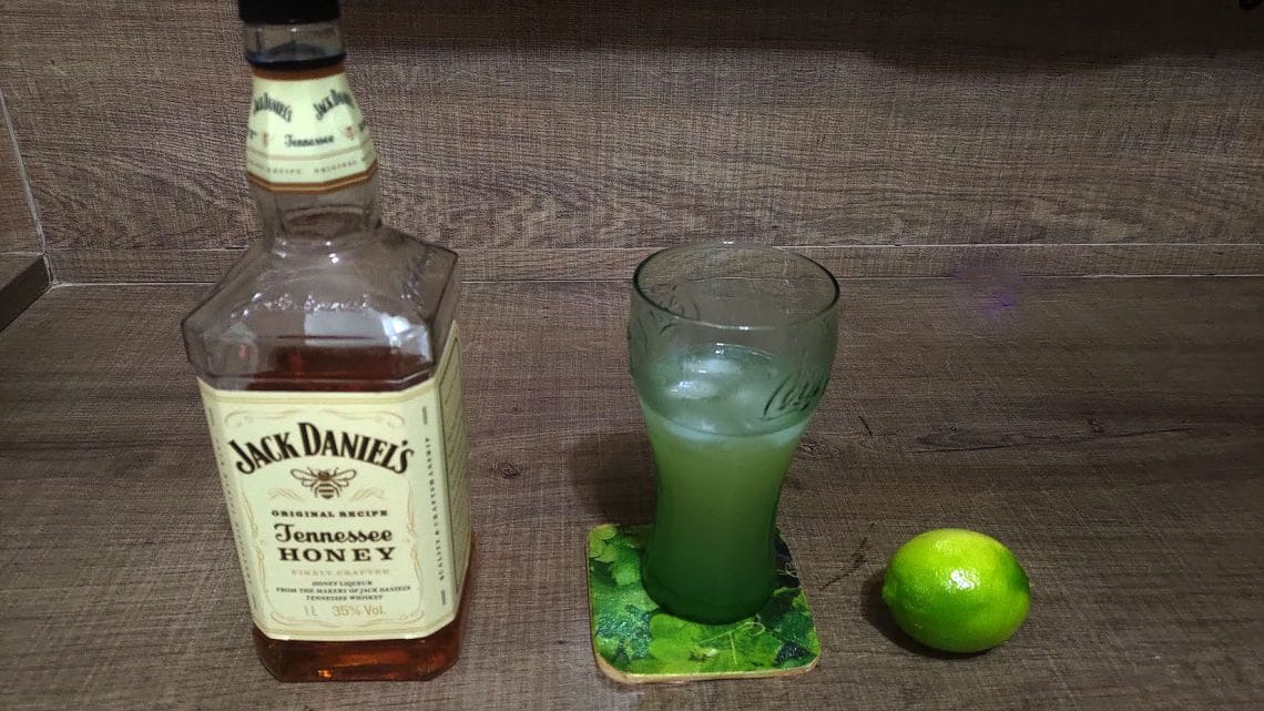 Meu drink predileto: Jack Daniel’s Honey Lemonade