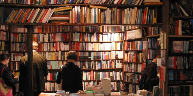 Livros e mais livros