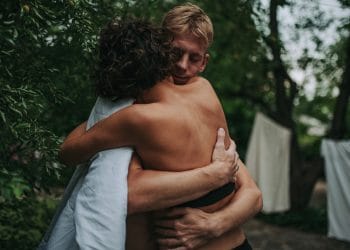 Tenha cuidado com o que e quem você possui, mas não se apegue