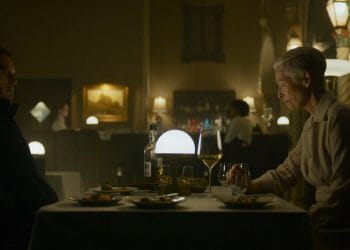 Cena do filme "O Assassino" (2023) da Netflix