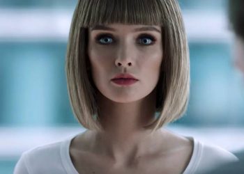 Robo Arisa da série Better Than Us