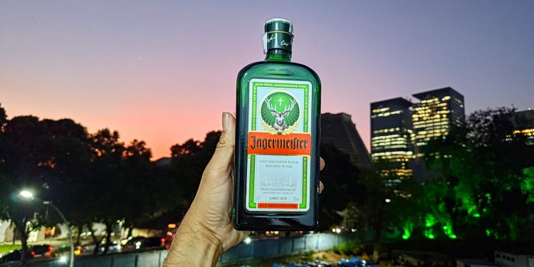 Licor alemão Jägermeister