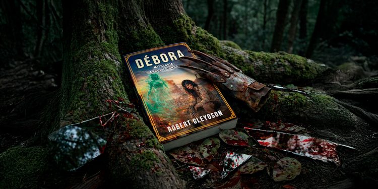 Capa do livro de horror "Débora: Mitologia, Sangue e Concreto" de Robert Gleydson, apoiado na raiz de uma árvore coberta de musgo em uma floresta escura. Ao lado, uma luva com garras metálicas estilo Freddy Krueger e cacos de espelho quebrados e ensanguentados. A cena é sombria e atmosférica.